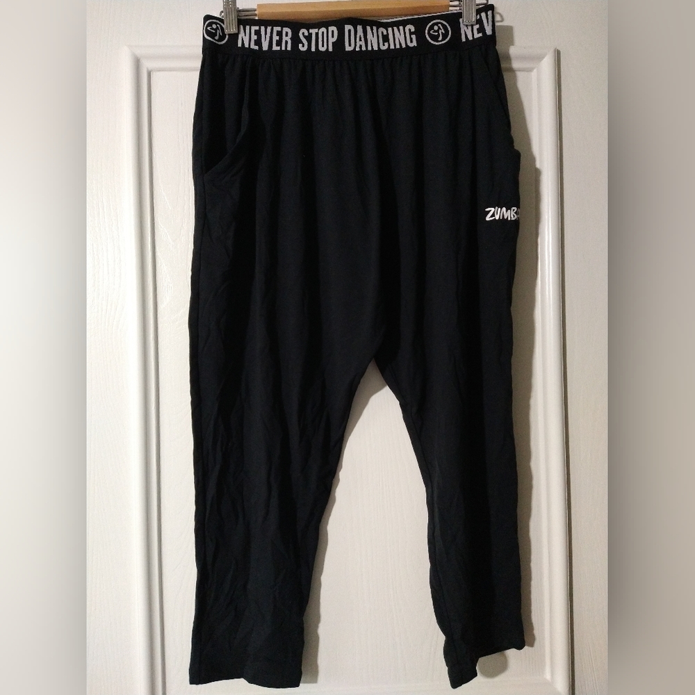 ZumbaWear Haram style relaxed capri